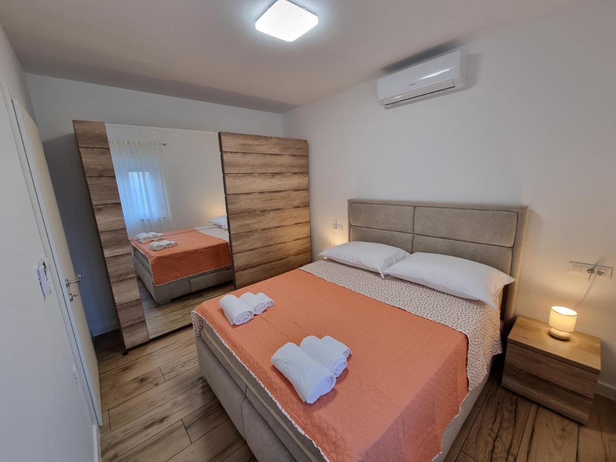 Apartman Lovre Zadar Extérieur photo