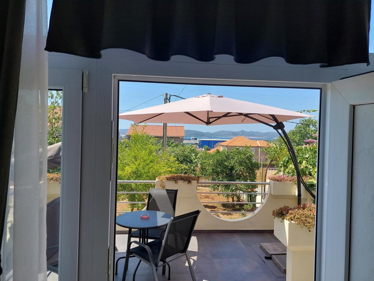 Apartman Lovre Zadar Extérieur photo