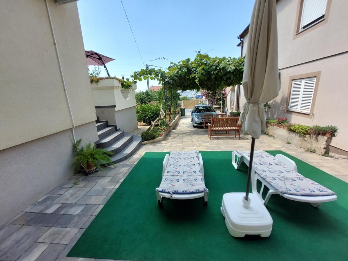 Apartman Lovre Zadar Extérieur photo